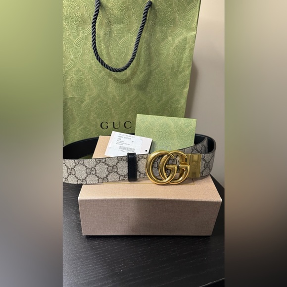 Reversible Gucci Belt: - Picture 1 of 7